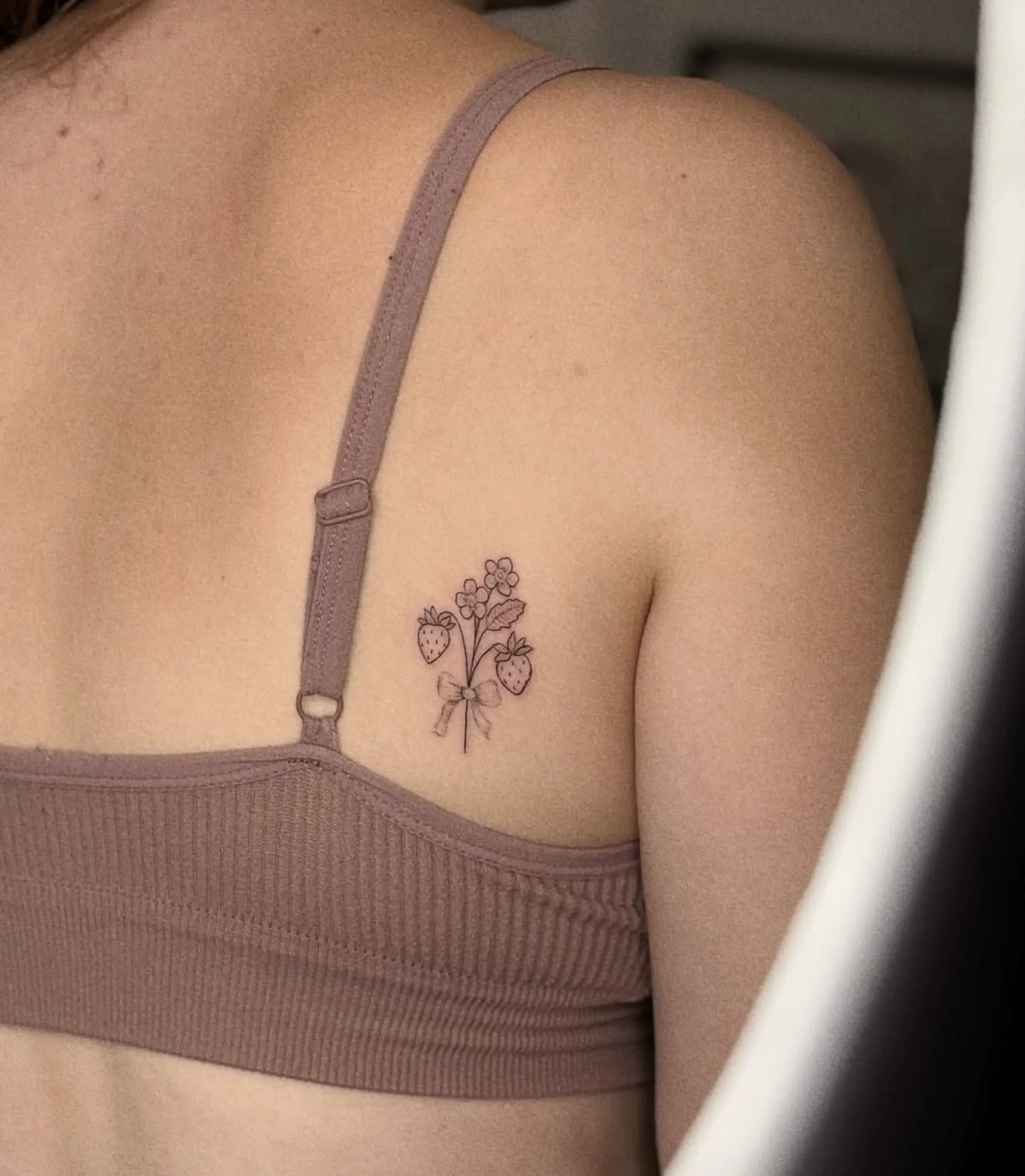 do fine line tattoos blur